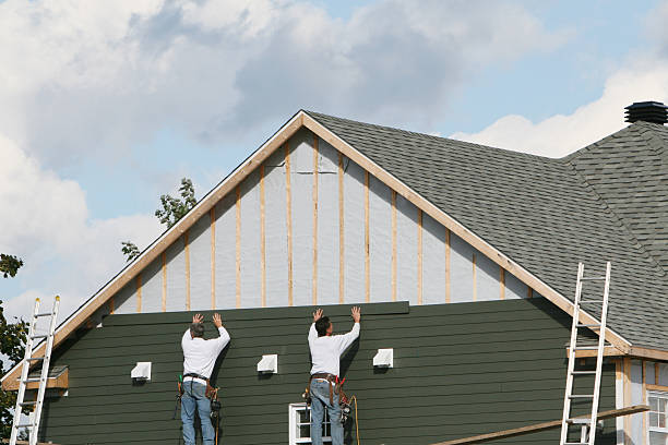 Professional Emergency Siding Repair technician working in Martinsville, VA